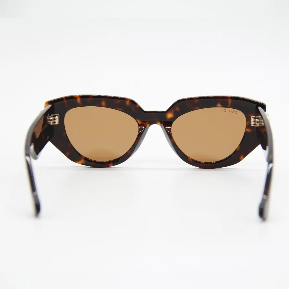 Gucci model gg1421s